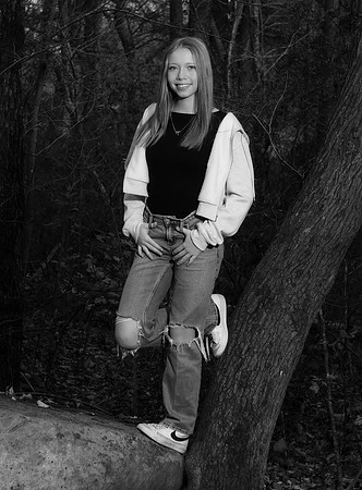 12_01_24_136 bw