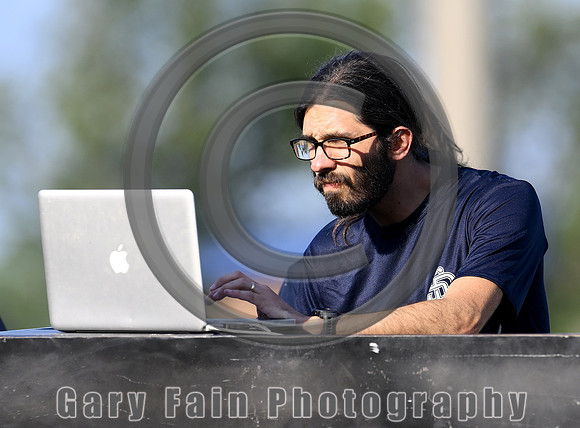 GF9_0358 b