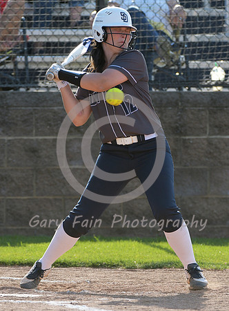 GF5_7047 b